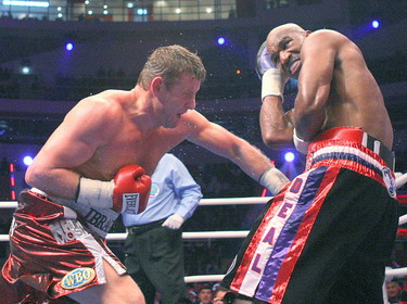 Ibragimov beats Holyfield